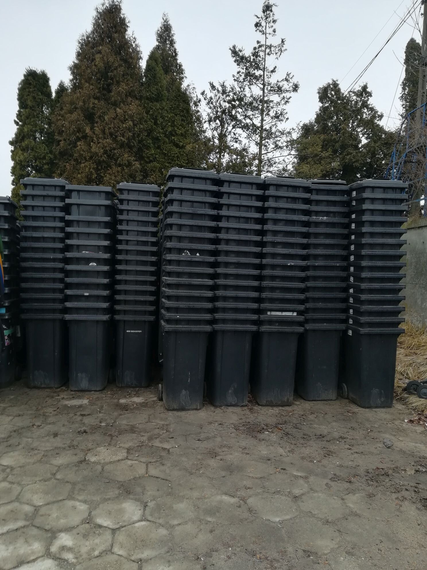 Pojemnik 240 MGB w kolorze grafitowym