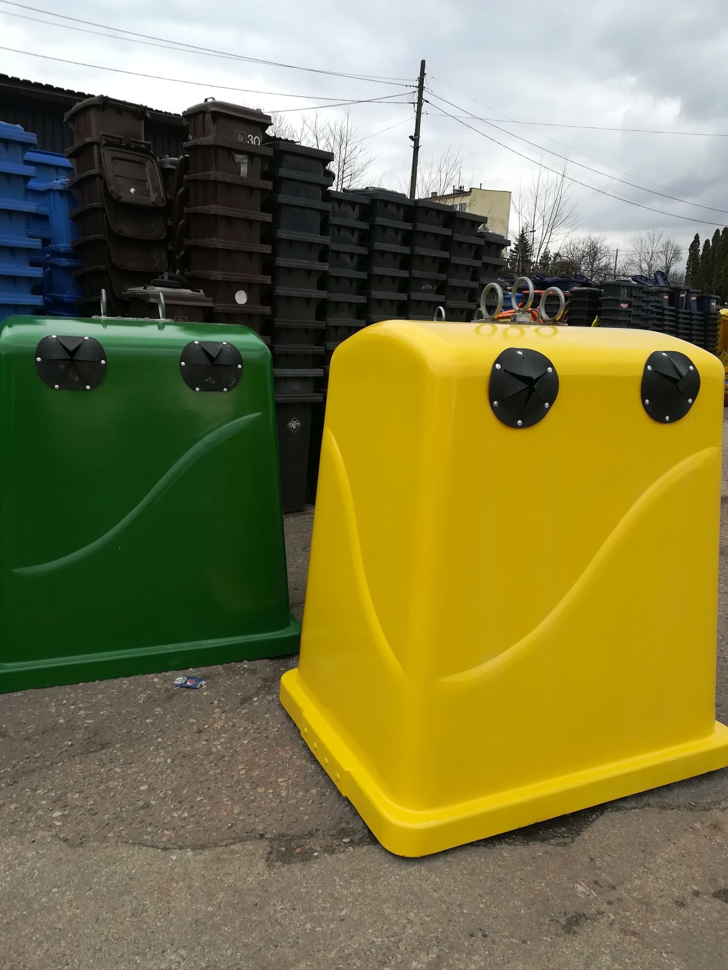 Pojemniki do segregacji typu Dzwon Igloo 1,2 – 1,7 m3